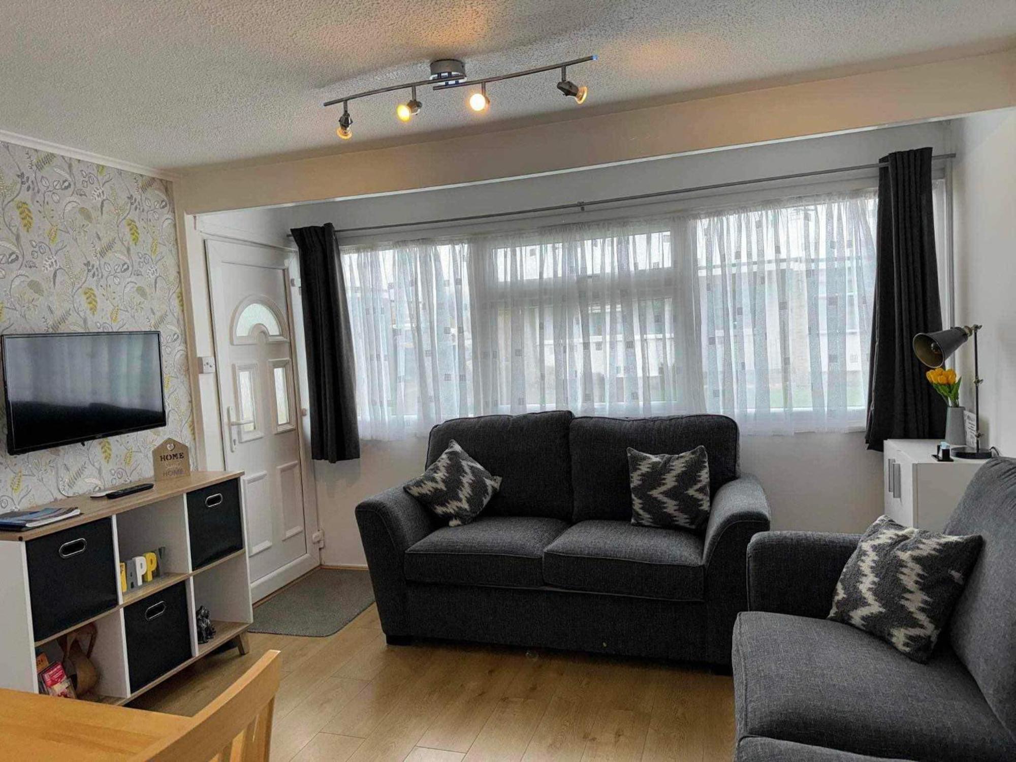 103 Sunbeach South Facing 2 Bed M And T *